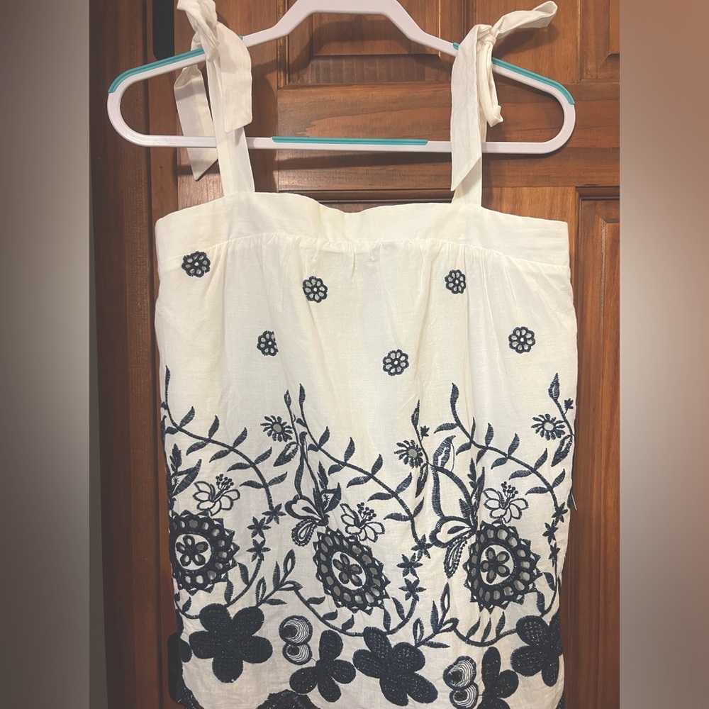 White & Navy blue, Draper James shoulder-tie halter top. Size Medium